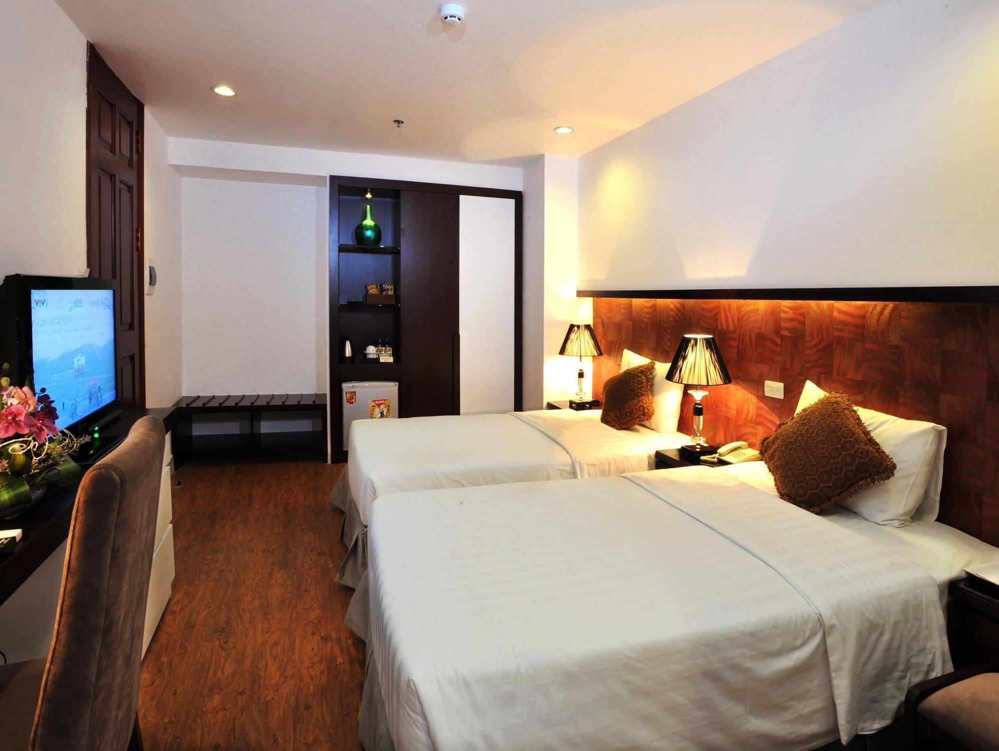 Hanoi Legacy Hotel - Hang Bac Buitenkant foto