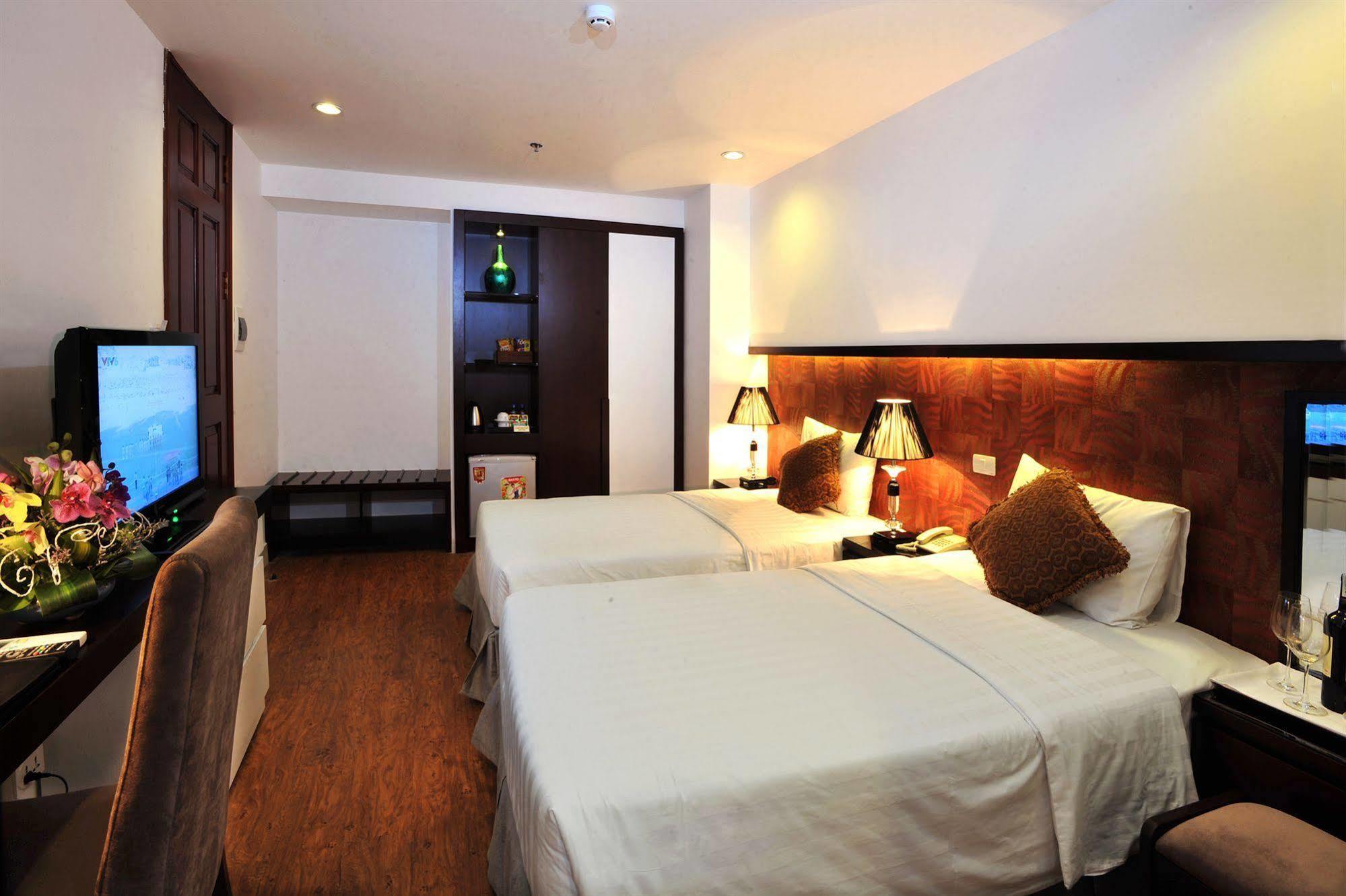 Hanoi Legacy Hotel - Hang Bac Buitenkant foto